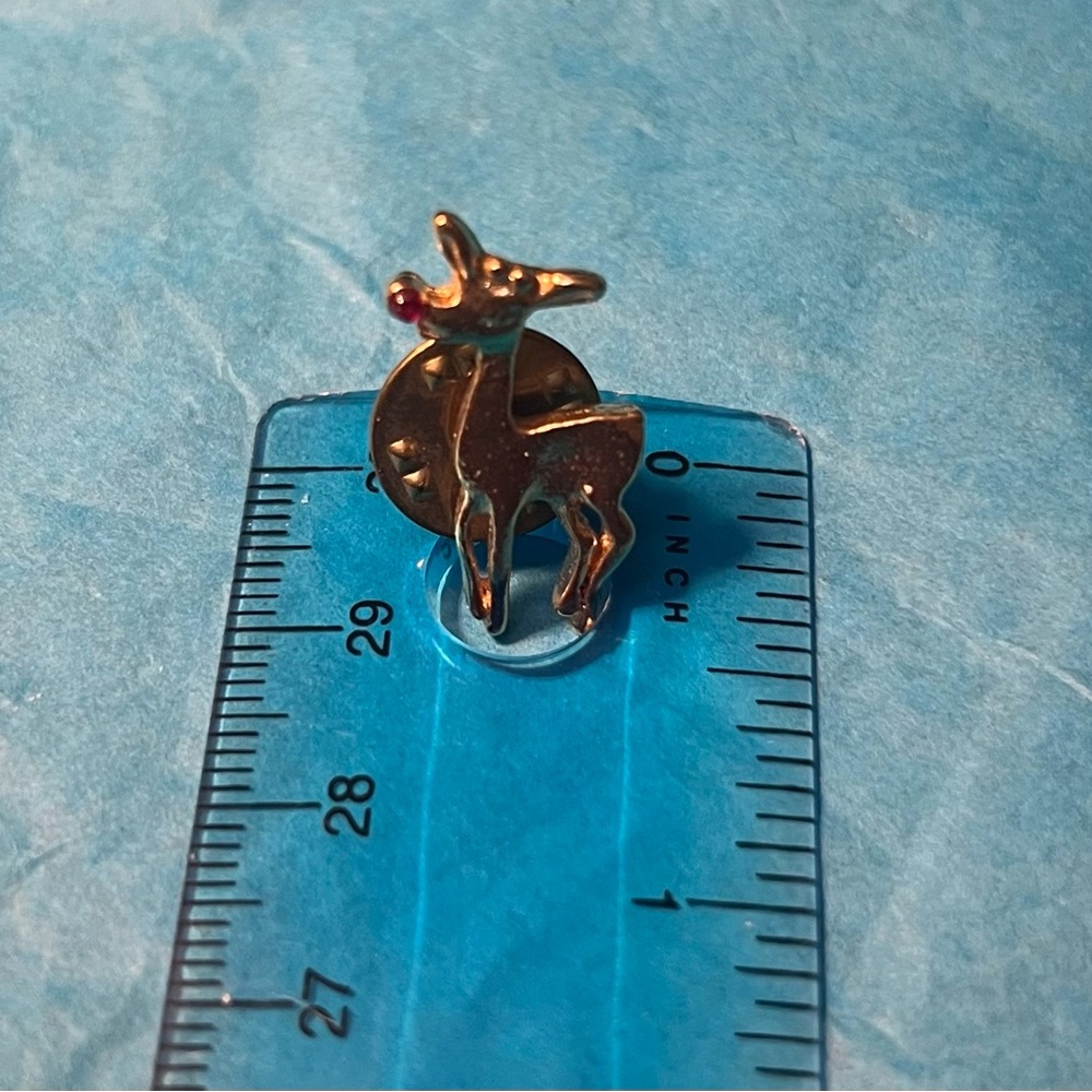 Vintage Harriet Carter Rudolph pin